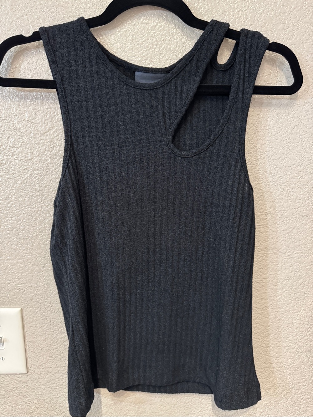Maeve by Anthropologie Black Ribbed One-Shoulder Cutout Tank Top Size Large